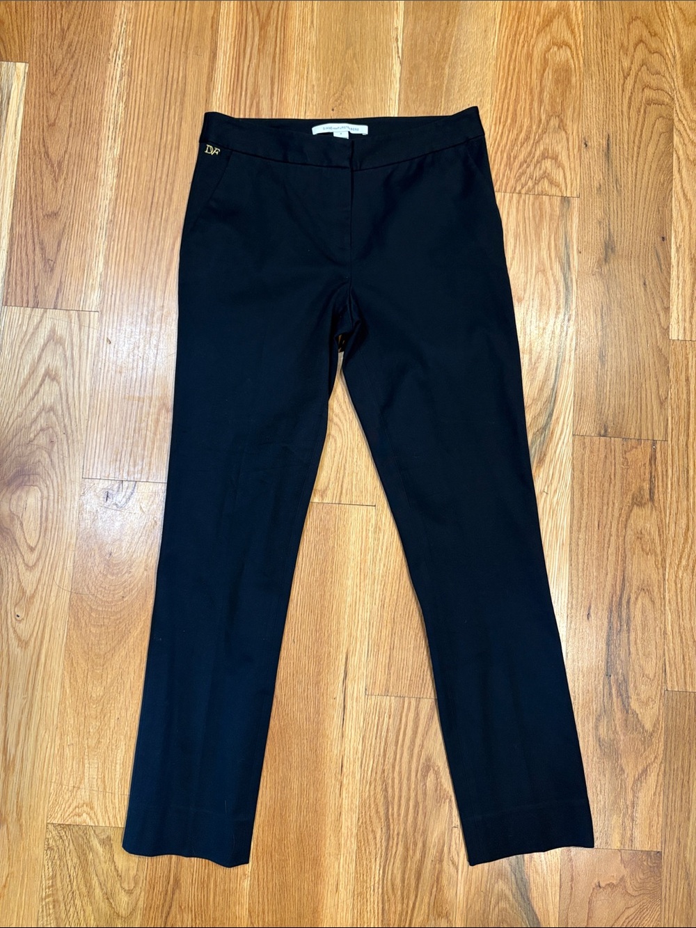 Diane von Furstenberg Black Ankle Pant, Size 4